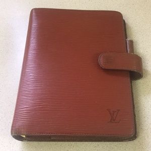 Louis Vuitton Epi Leather Medium Ring Agenda Cover